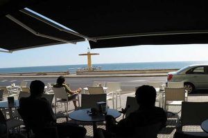 La-mirilla-restaurante-cadiz-terraza