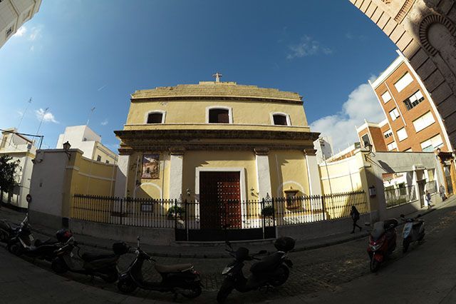 Parroquia del Santo Ángel Custodio - Qué ver en Cádiz - Tudestino 2023