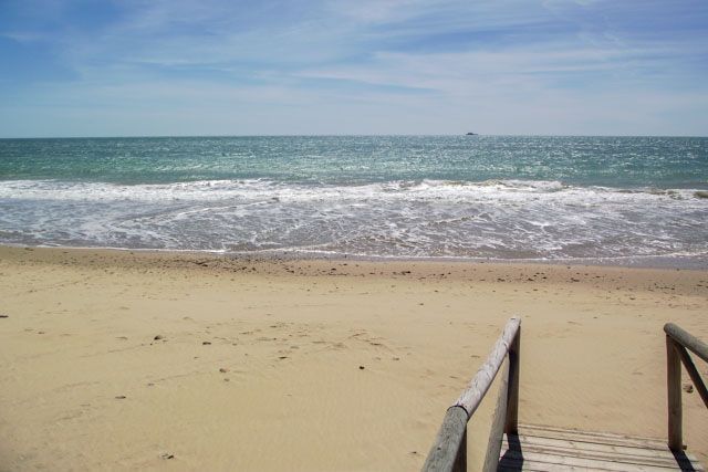 Playa de Piedras Gordas / La Almadraba - Playa en Rota - Tudestino 2023