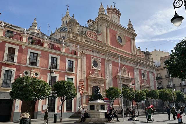 Iglesia del Salvador - Qué hacer en Sevilla - Tudestino 2023