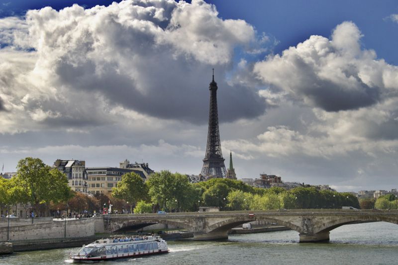 12 planes en Europa - Paris
